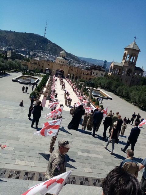 В Тбилиси прошли похороны 13 человек, погибших в ходе вооруженного конфликта в Абхазии
