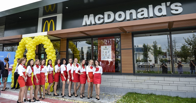 В Тбилиси открылось два новых "Макдоналдса"