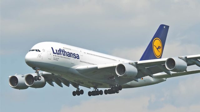 Немецкая авиакомпания Lufthansa возобновила регулярные рейсы в Грузию