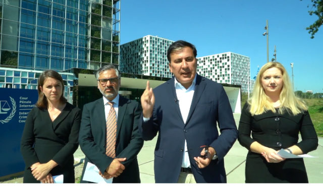 Михаил Саакашвили представил МУС доклад международных экспертов о войне 2008 года