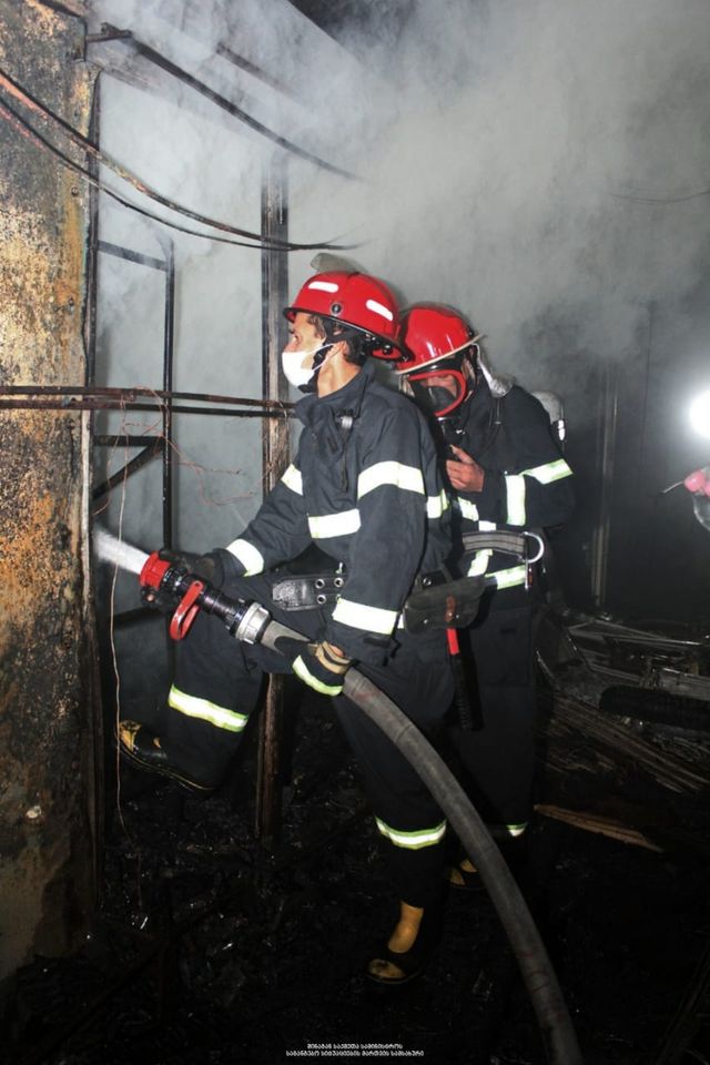 Очередной пожар на рынке Элиава