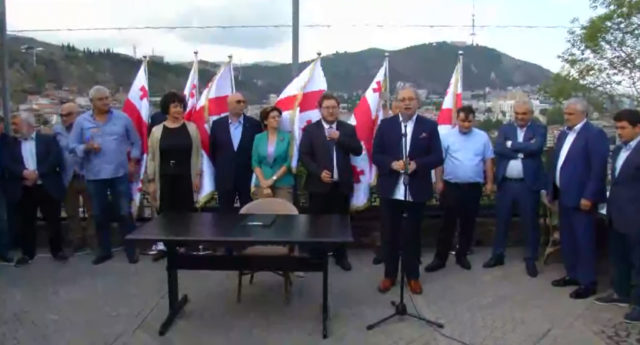 В Грузии пять оппозиционных партий объединились для участия в выборах