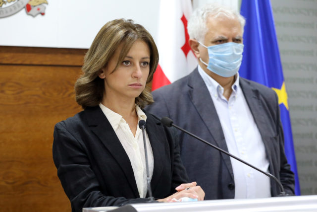 Екатерина Тикарадзе обещает мобилизовать для пациентов с коронавирусом 5,5 тысяч коек