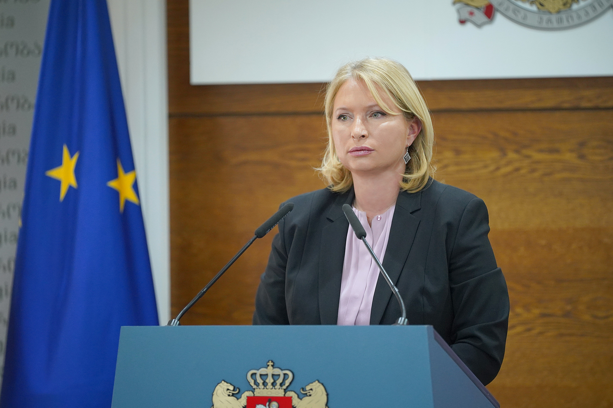 Министр экономики Грузии: мы поэтапно открываем регулярные полеты