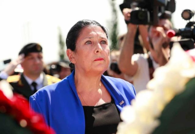 Президент Грузии поблагодарила Россию за посредничество в урегулировании Карабахского конфликта