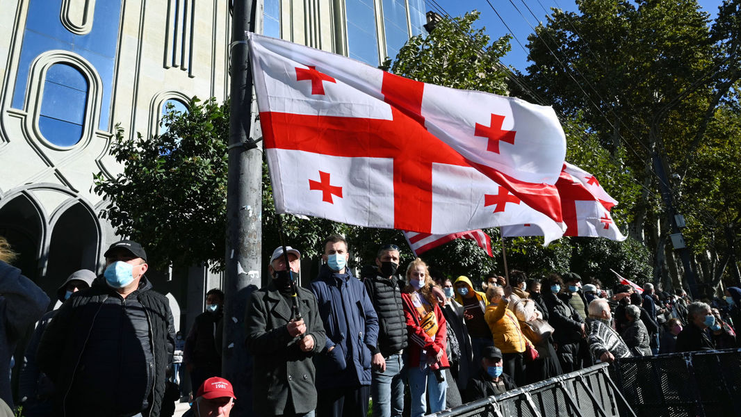 Оппозиция в Грузии не собирается сворачивать акции протеста
