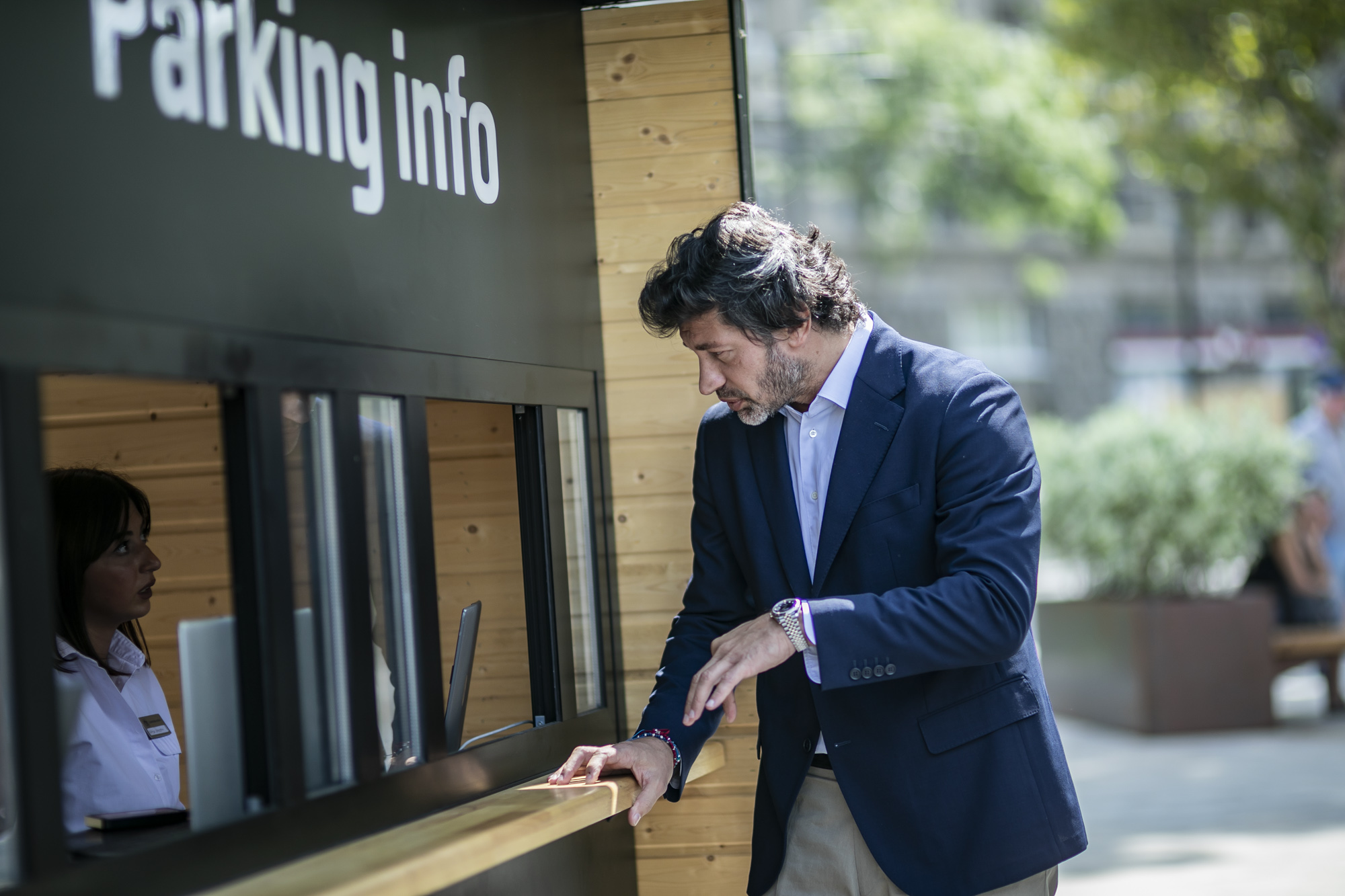 В Тбилиси возобновлена почасовая оплата парковки