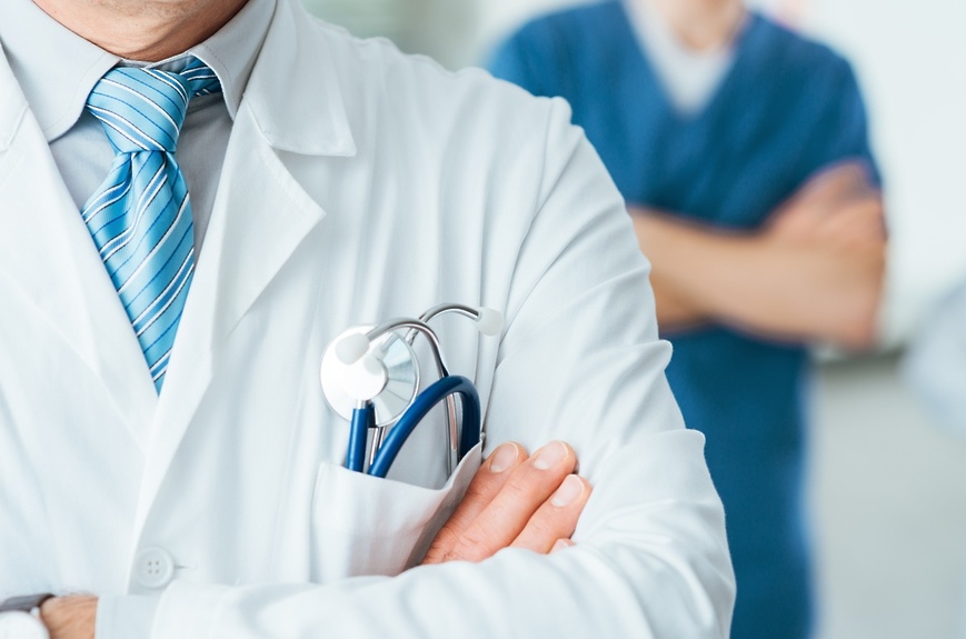 В Грузии к борьбе с пандемией COVID-19 подключают медиков-пенсионеров и стаматологов