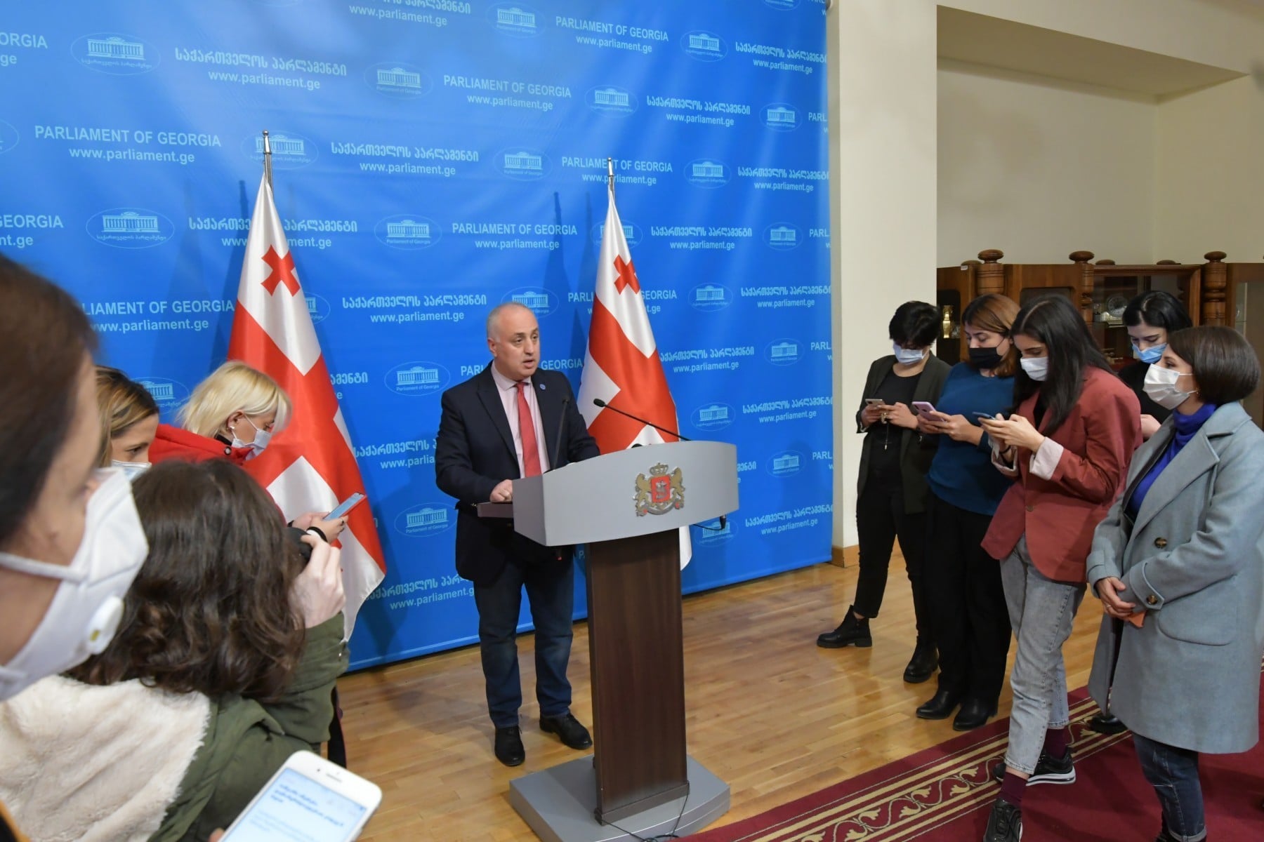 Правительство Грузии получит право вводить ограничения еще на 6 месяцев без объявления чрезвычайного положения