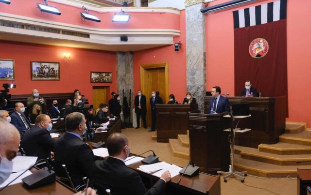 Ираклий Гарибашвили считает, что бюджет министерства обороны Грузии надо увеличить