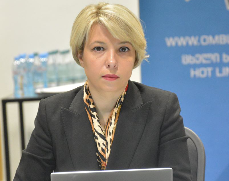Омбудсмен призвала власти Грузии страны ответить на «законные вопросы» общества