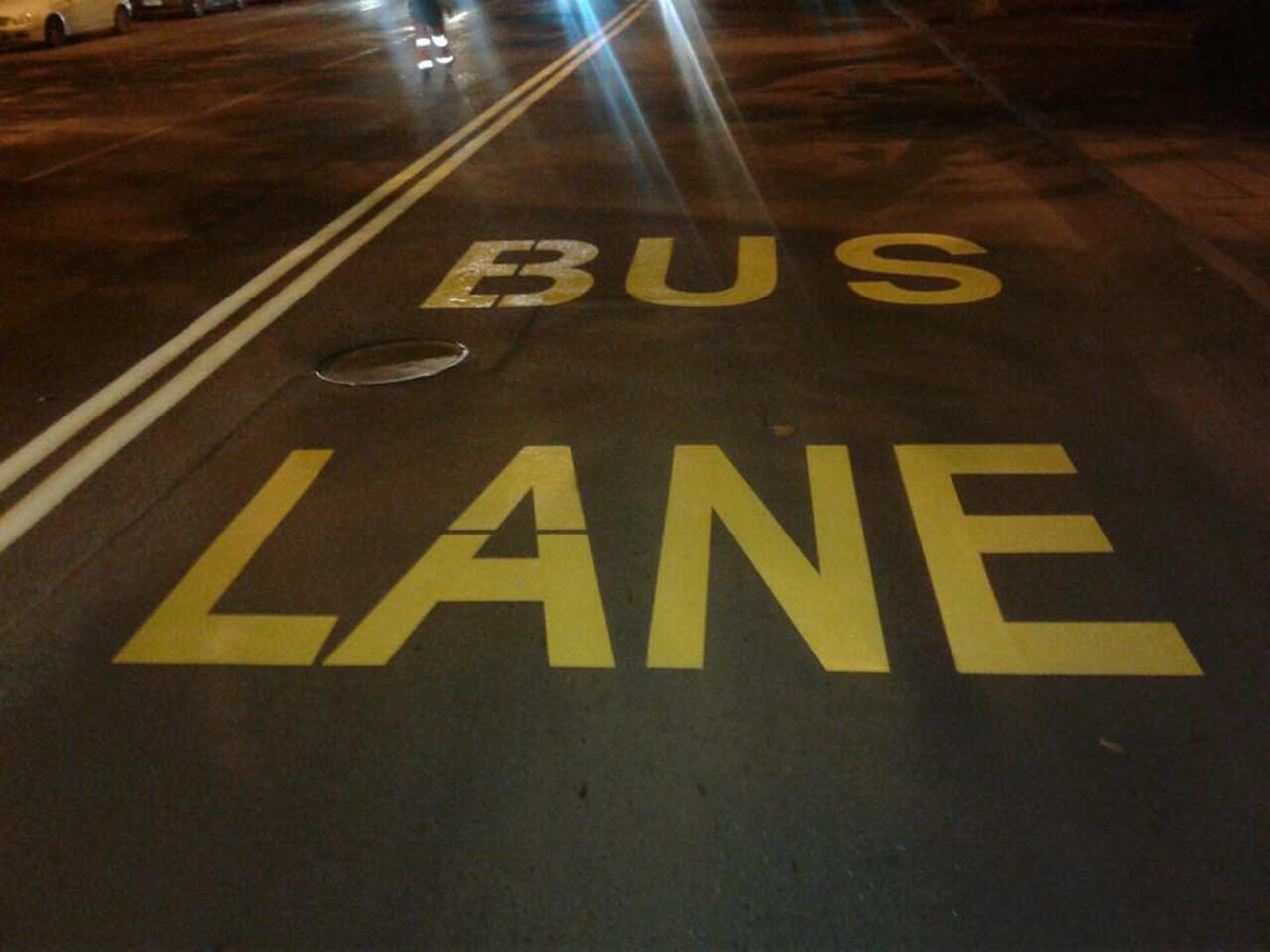 В Тбилиси автомобилям разрешили передвигаться по BUS LANE