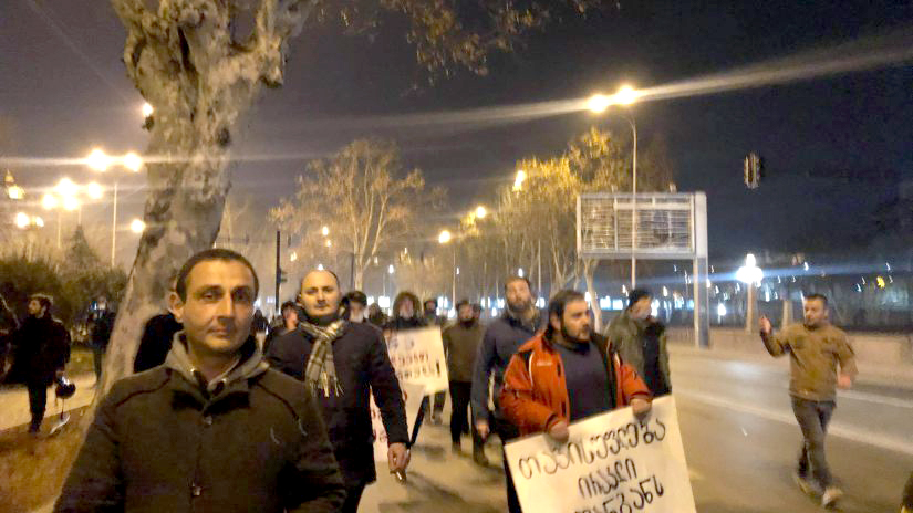 В Тбилиси во время комендантского часа прошла акция протеста