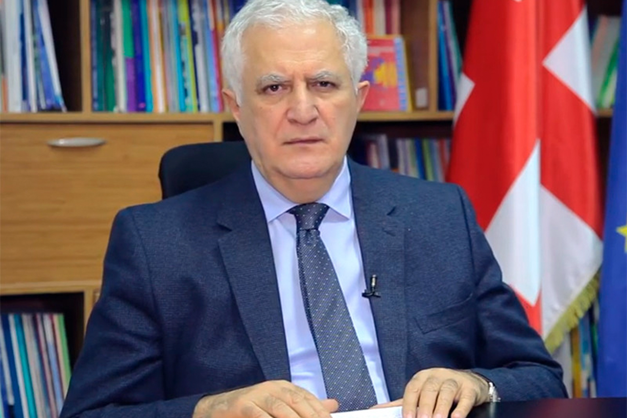 Власти Грузии могут начать поощрять вакцинированных граждан