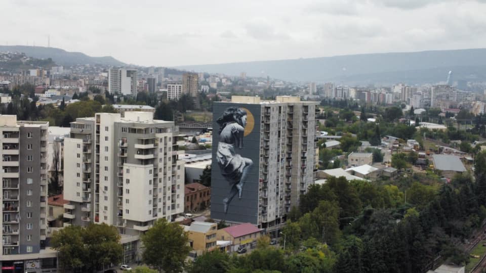 Впервые Tbilisi Mural Fest провели в 2019 году при поддержке мэрии Тбилиси и Берлина.  Целью ежегодного TBILISI MURAL FEST является превращение города в единую публичную выставку, на которой представлены одни из лучших образцов современного уличного искусства.