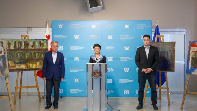 Министерство культуры вернула пять полотен из посольства Грузии в Бельгии