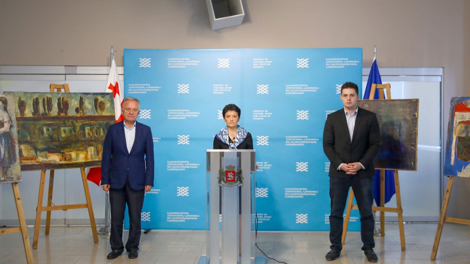 Министерство культуры вернула пять полотен из посольства Грузии в Бельгии