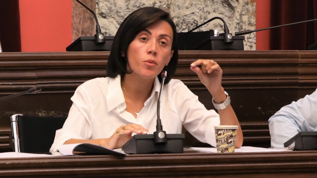 «Единое национальное движение» требует обеспечить школьников бесплатным питанием