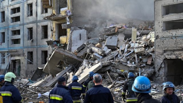 Украина подверглась массированным обстрелам, Россия отвечает на удар по Крымскому мосту