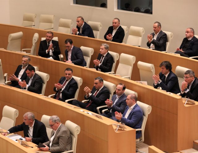 В Грузии юридическим лицам запретят делать пожертвования партиям