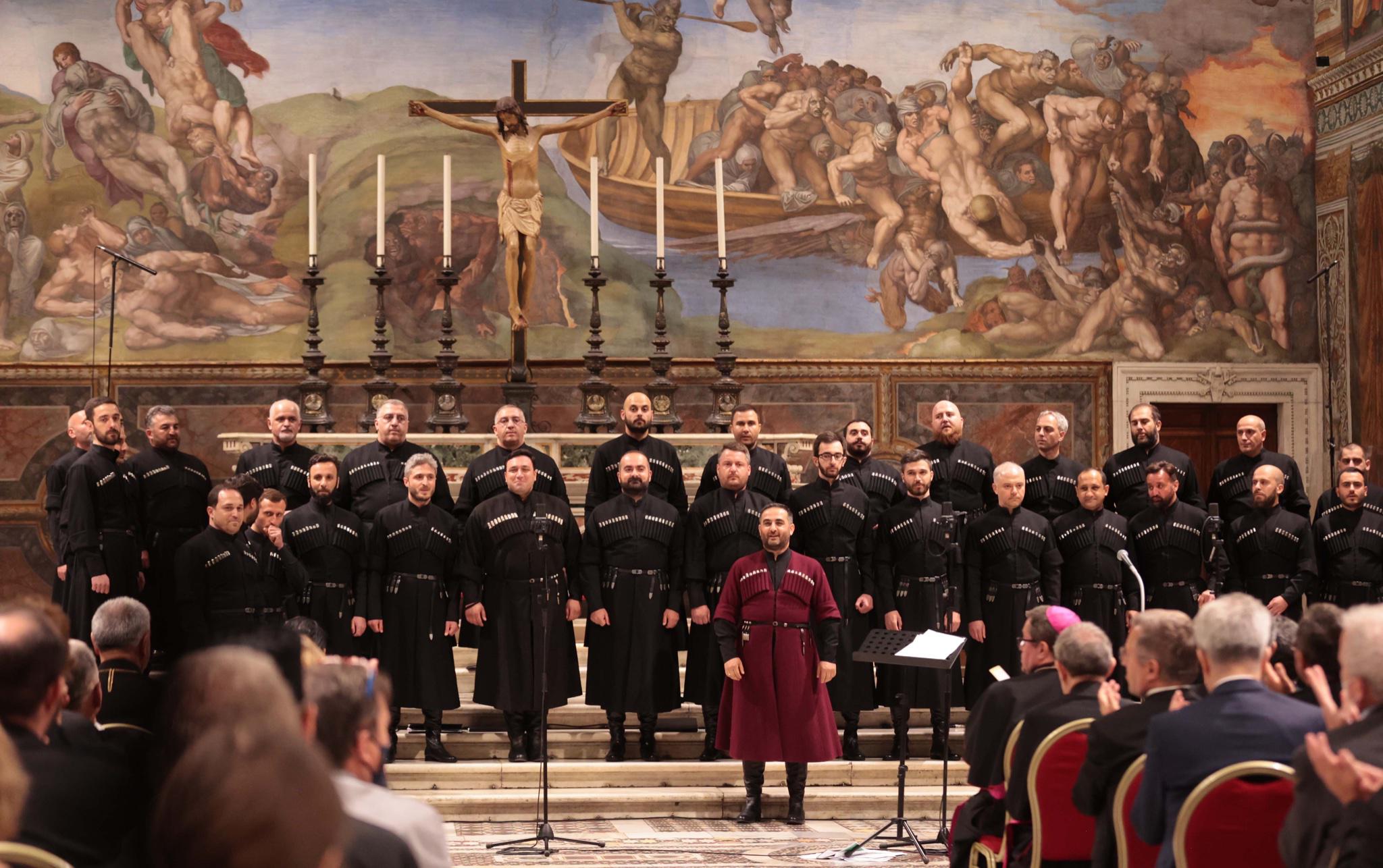 Патриарший хор кафедрального собора Святой Троицы получил статус государственного