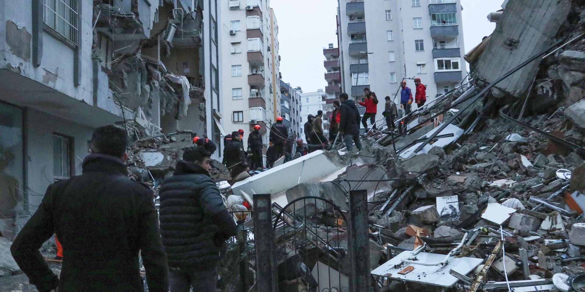 Турцию всколыхнули два новых землетрясения