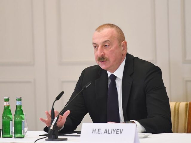 Президент Азербайджана предлагает увеличить инвестиции в Грузию для транзита электроэнергии в Европу