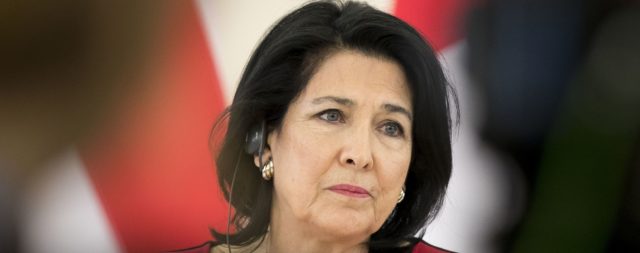 Президент Грузии осудила подрыв российскими оккупантами плотины Каховской ГЭС