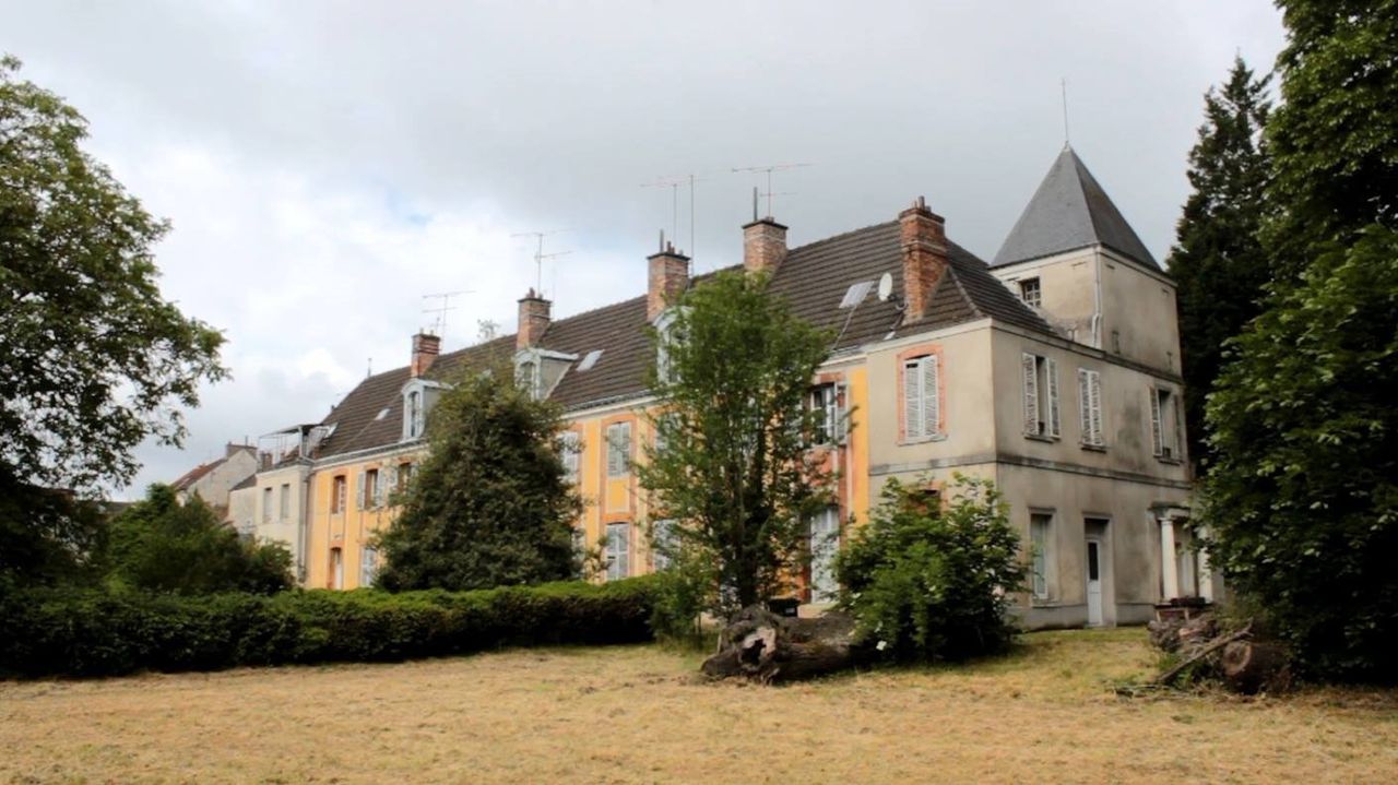 Во Франции в поместье Левиль будет создан новый музей