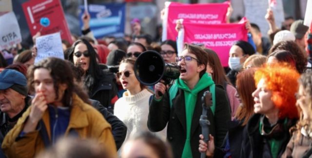 В Тбилиси 8 марта прошел женский марш против закона об иностранных агентах