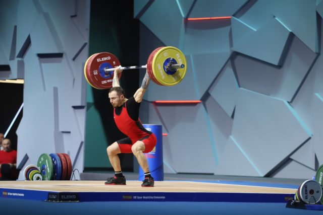 Шота Мишвелидзе завоевал золотую медаль на чемпионате Европы по тяжелой атлетике