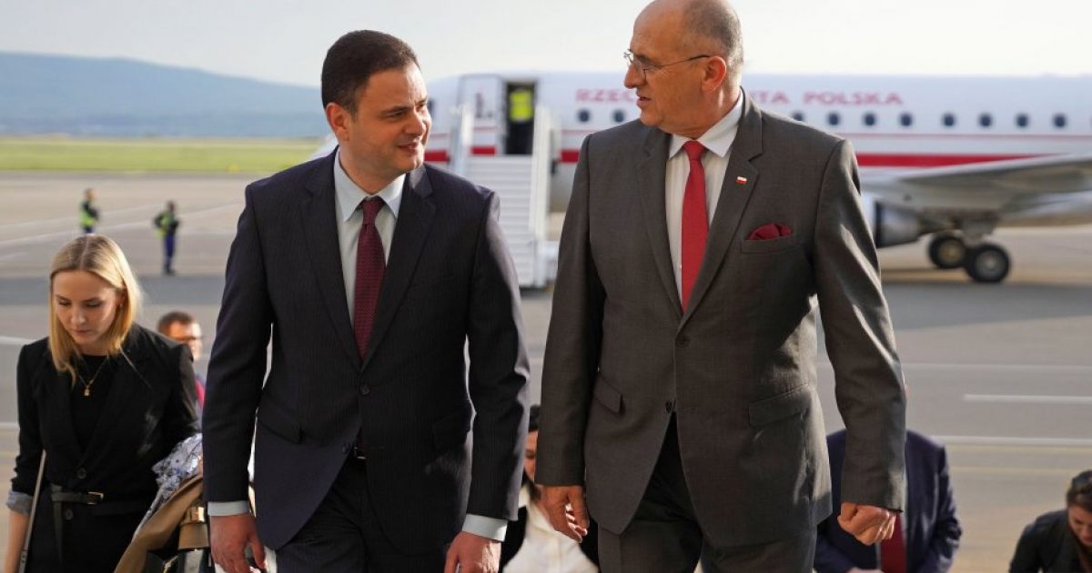 Министр иностранных дел Польши Збигнев Рау прибыл Грузию с двухдневным визитом