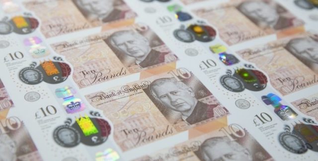 В Великобритании начали печатать банкноты с портретом короля Карла III