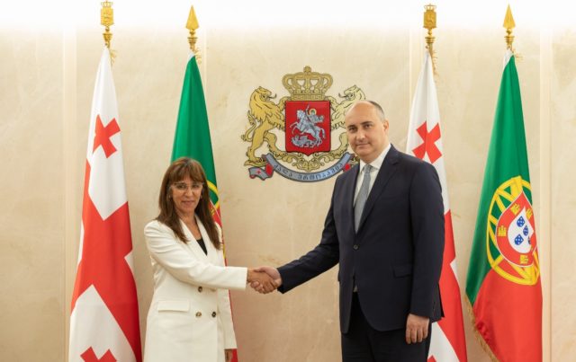 Министр обороны Португалии впервые посетила с рабочим визитом Грузию