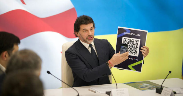 В Тбилиси оплатить проезд на такси можно будет по QR-коду