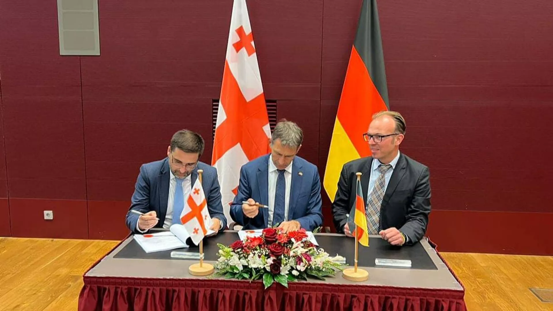 На развитие потребления зеленого водорода Грузия получит 1,3 миллиона евро