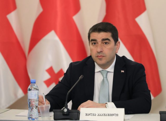 В парламенте Грузии начинается реорганизация