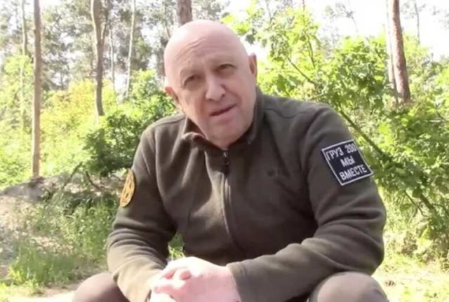 Пресс-служба основателя ЧВК «Вагнер»: Пригожин «пока не на связи» но «передает всем привет»