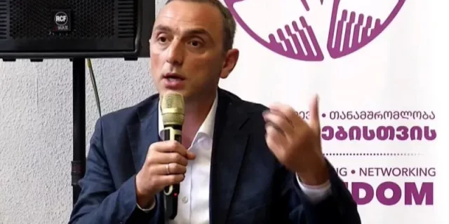 Георгий Кадагидзе: такой слабой как сегодня Россия не была никогда