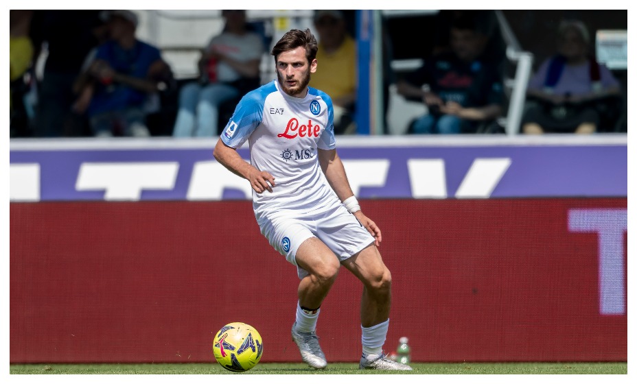 Хвича Кварацхелия признан лучшим футболистом чемпионата Италии