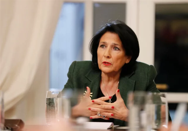 Зурабишвили призвала к усилению контроля над российскими инвесторами