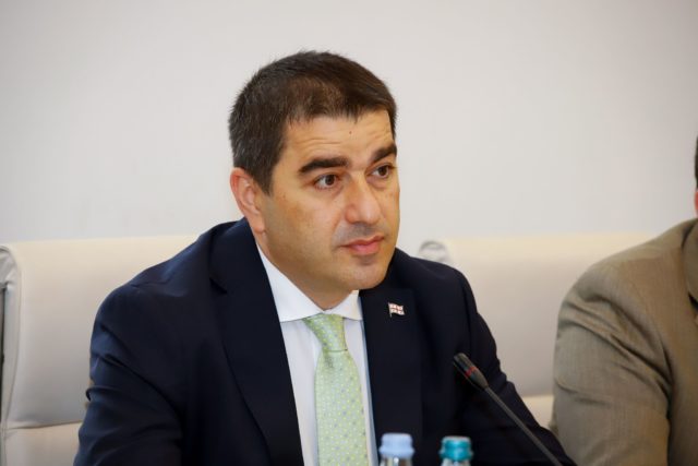 В парламенте Грузии вводятся обновленные правила безопасности