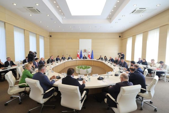 Правительство Грузии утвердило концепцию борьбы с олигархами