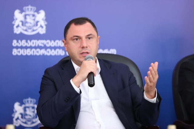 Свободный и Аграрный университеты отказались аннулировать долги студентам