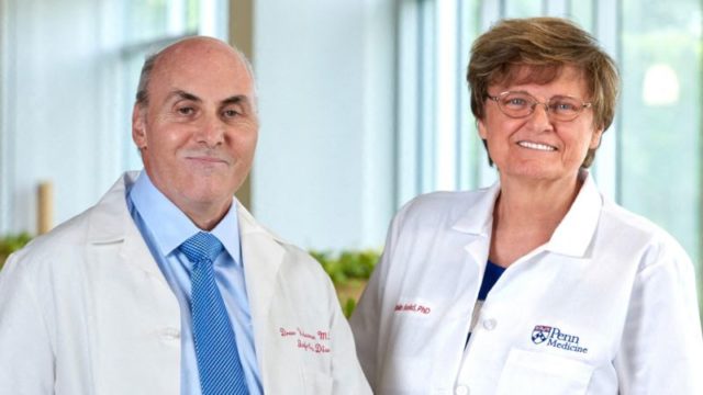 Нобелевскую премию по медицине и физиологии получили ученые, помогавшие создать вакцину от Covid-19