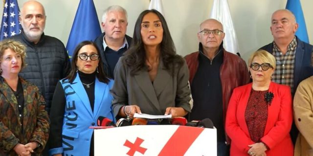 В Тбилиси открылся офис Михаила Саакашвили