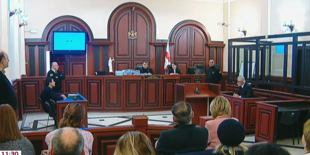 Суд прервал дистанционное включение Михаила Саакашвили из-за политических заявлений