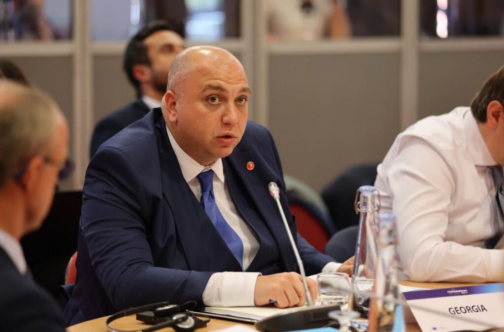 В Грузии пробит самый длинный тоннель длиной в 1,8 тысячи метров