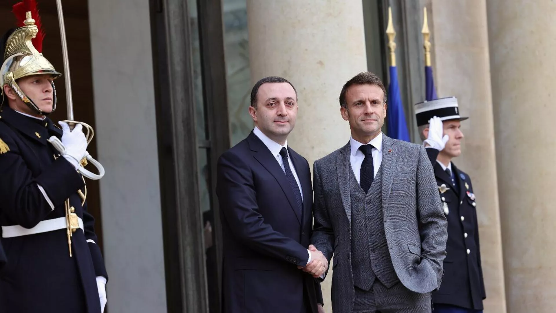 Макрон обратился к народу Грузии на грузинском языке