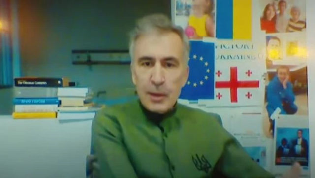 Саакашвили требует допустить его к участию в дебатах